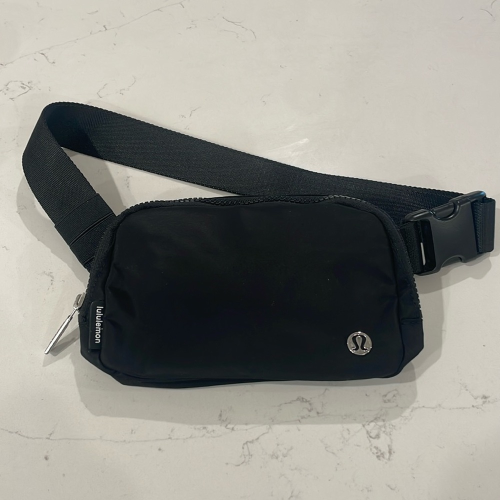 Lululemon - Everywhere Belt Bag - Black/Silver  Never Used